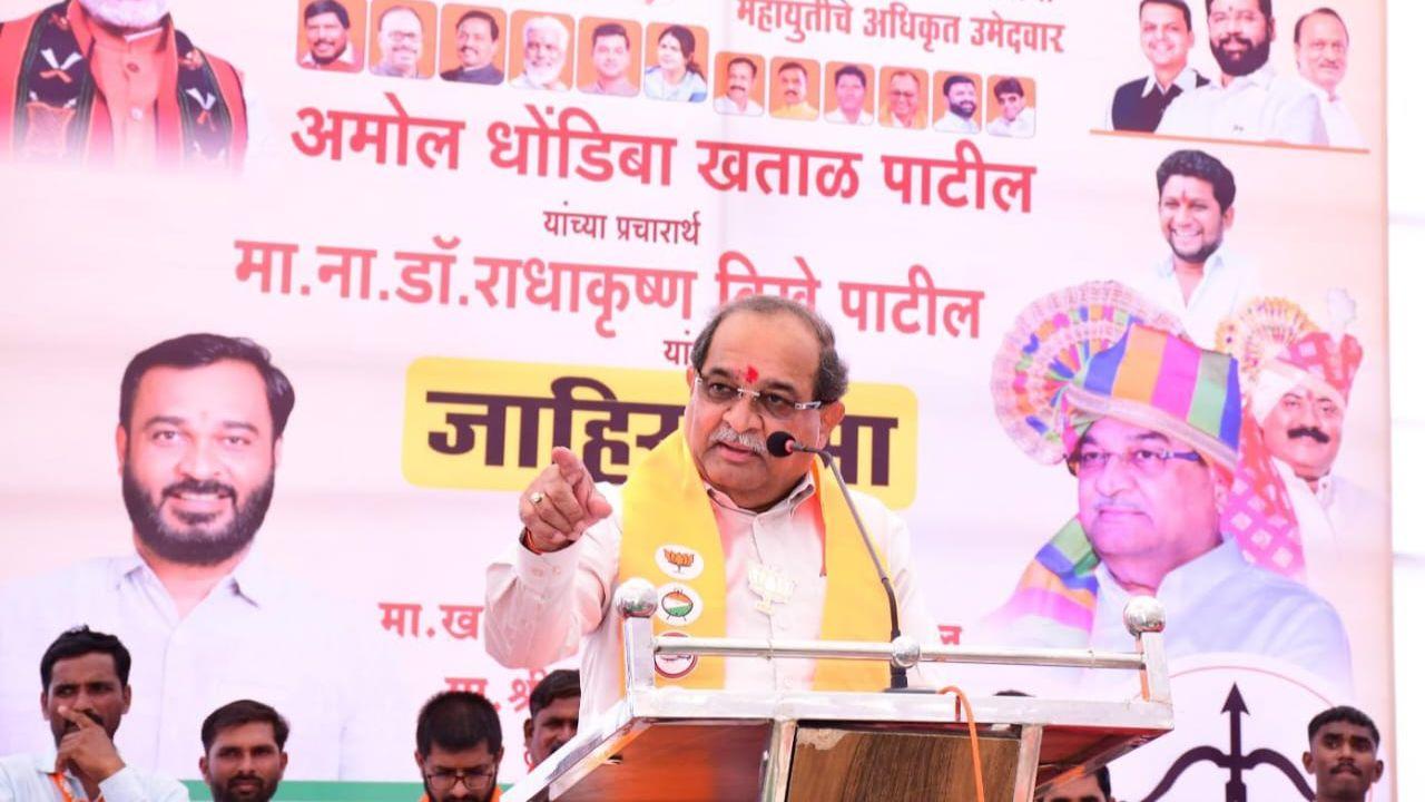 Radhakrishna Vikhe Patil
BJP MLA Radhakrishna Vikhe Patil who is in the seventh consecutive term as MLA from Shirdi Vidhan Sabha Constituency in Ahmednagar district of Maharashtra