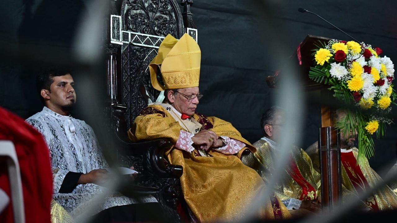 In addition to the traditional prayers, many churches in Mumbai also organise cultural programs, community meals, and charity drives to spread the Christmas cheer