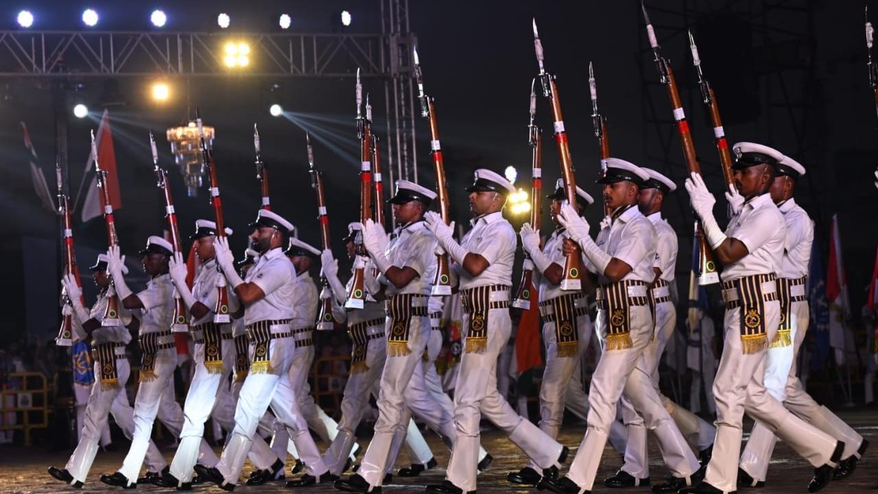The performances included personnel drills and the display of advanced defense equipment. Pics/Satej Shinde
