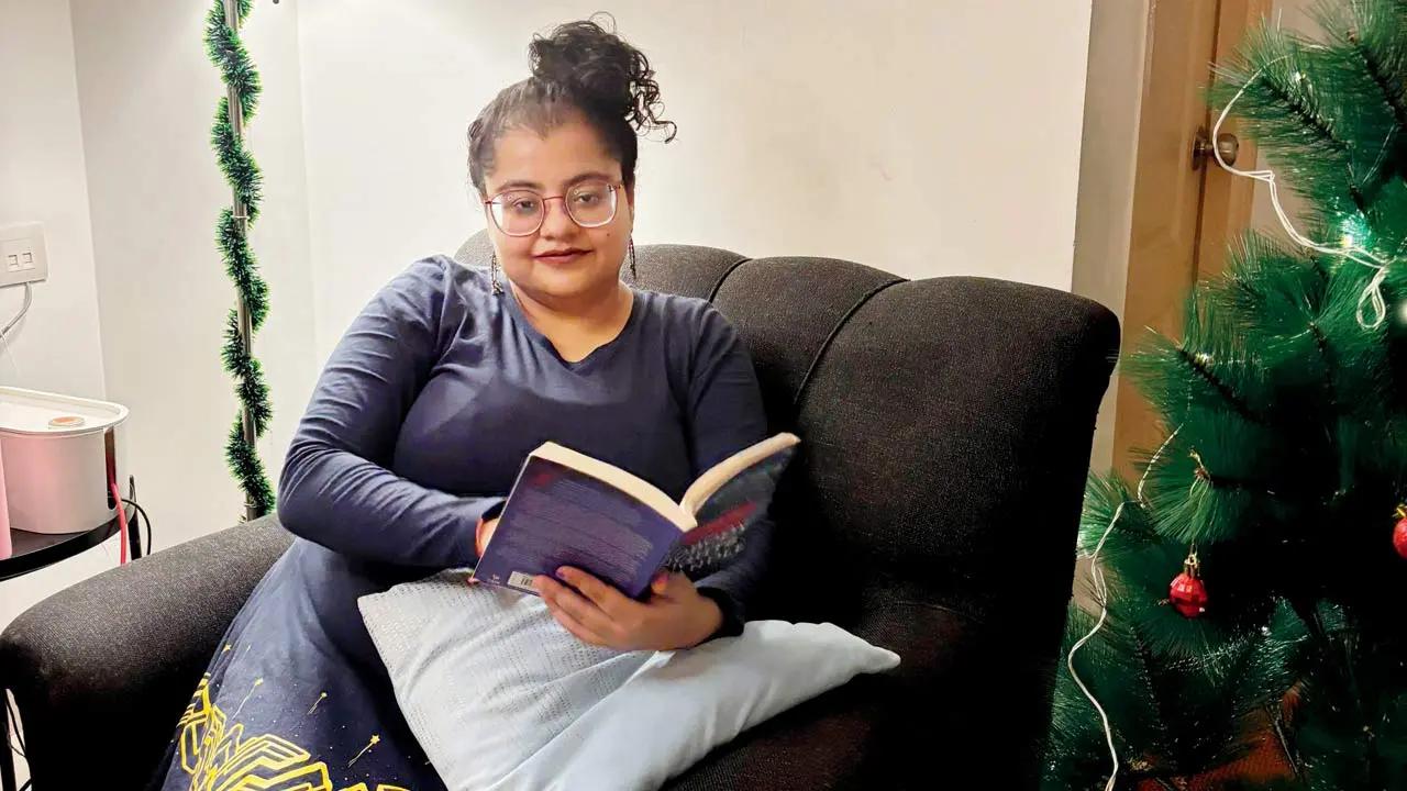 Rohini Dasgupta35, Project Manager at TCSResolution: To uninstall all social media and OTT apps and read 100 books over the year
Rohini aimed to read 100 books in a year by uninstalling social media and OTT apps to eliminate distractions. She gradually rebuilt her reading habit, starting with seven books in 2018 and reaching 60 in 2023. She says, 