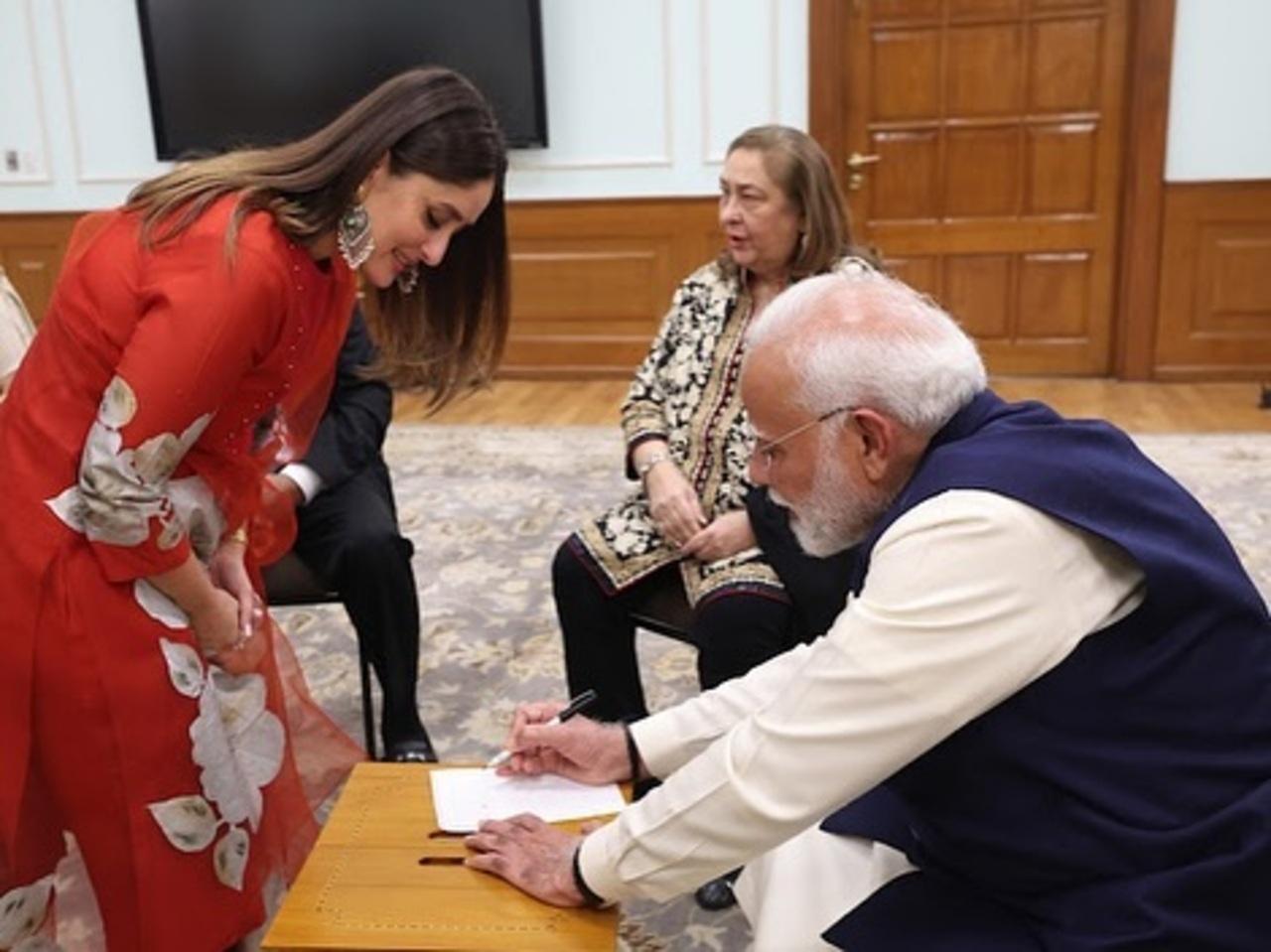 Kareena Kapoor gets something signed from PM Modi