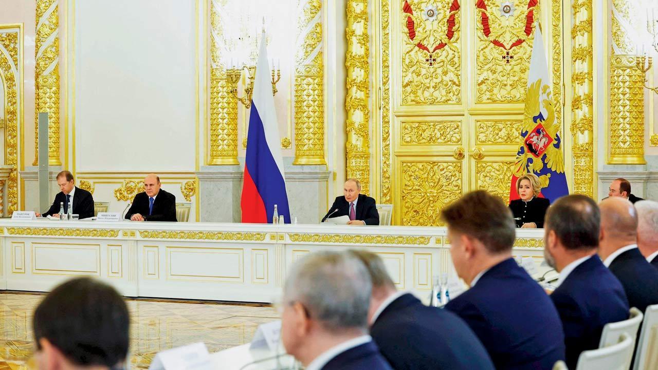 Ready to set up manufacturing ops in India: Putin