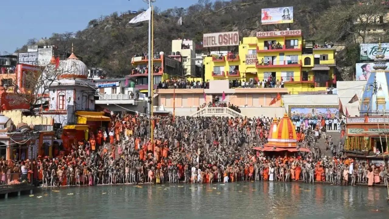 Railways to eliminate 21 level-crossing gates in Prayagraj for smoother Maha Kumbh traffic flow