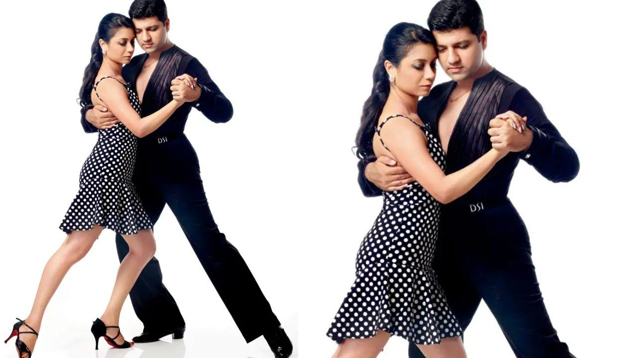 Just Salsa it
Check off at least one ballroom dance form by attending this one-hour salsa workshop. Anyone between the ages of 16 and 70 can sign up for different forms of salsa for beginners. Grab your partner, or find one in the class and get twirling! 
WHEN: January 4, 6 pm onwards WHERE: Dorangos, Bandra West TO BOOK: Via Insider