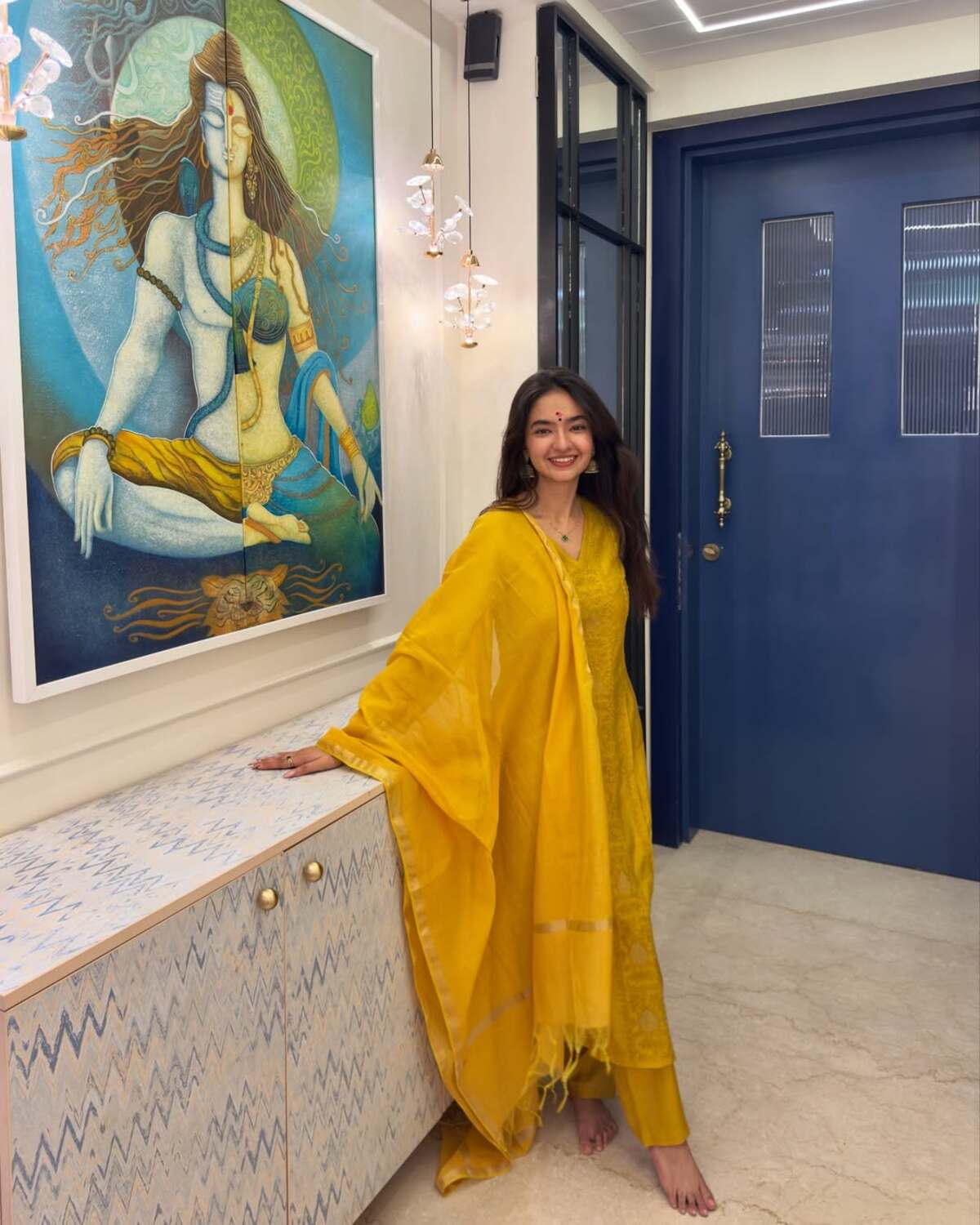 Anushka Sen exudes radiance and energy in a mustard yellow kurta set. The actress achieved a significant milestone by moving into her new house.