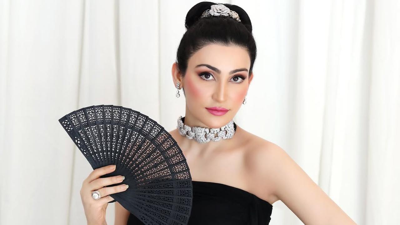 Delhi-based art collector and philanthropist Shalini Passi became an internet sensation after her glamorous entry on Bigg Boss 18. She entered as a guest for a night and left the internet ROFL with her bizarre demands. Read the story