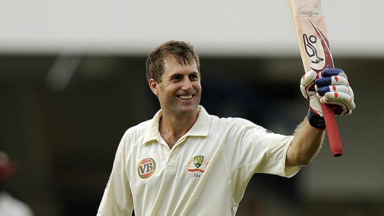 Simon Katich feels strike rotation and solid defence is the key to face this Indian bowler