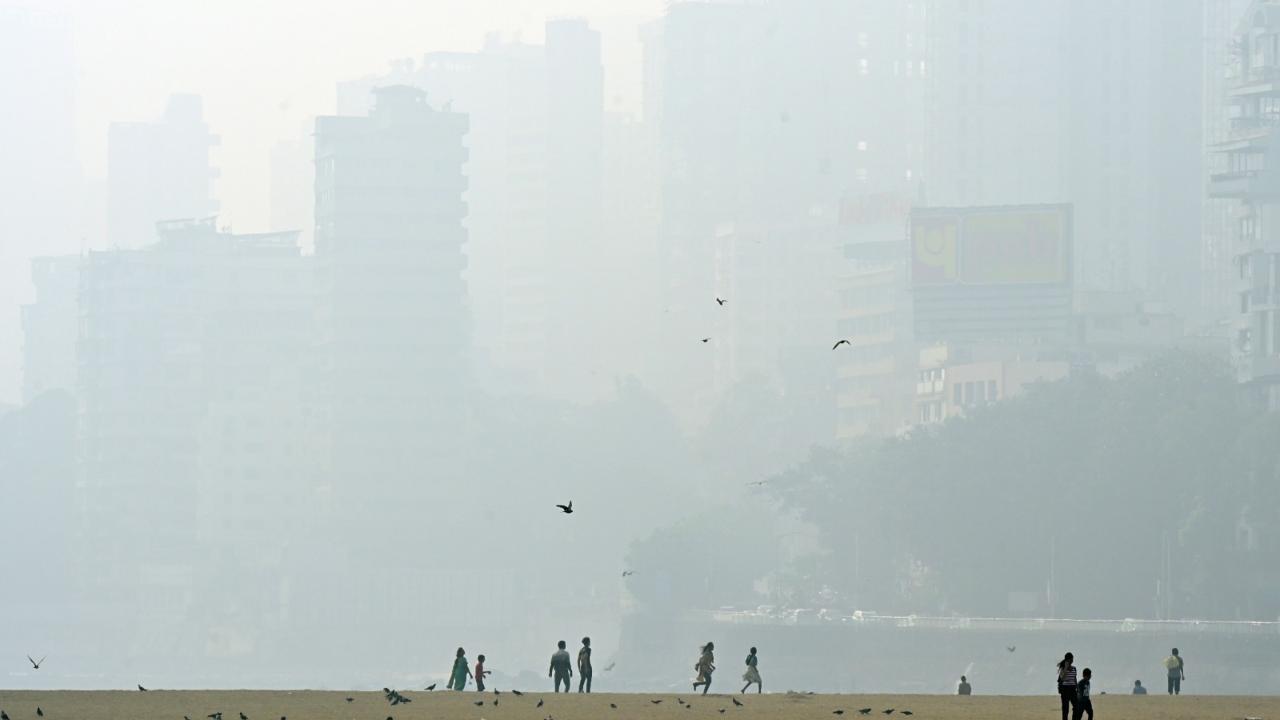IN PHOTOS: Parts of Mumbai remain covered under blanket of thick smog