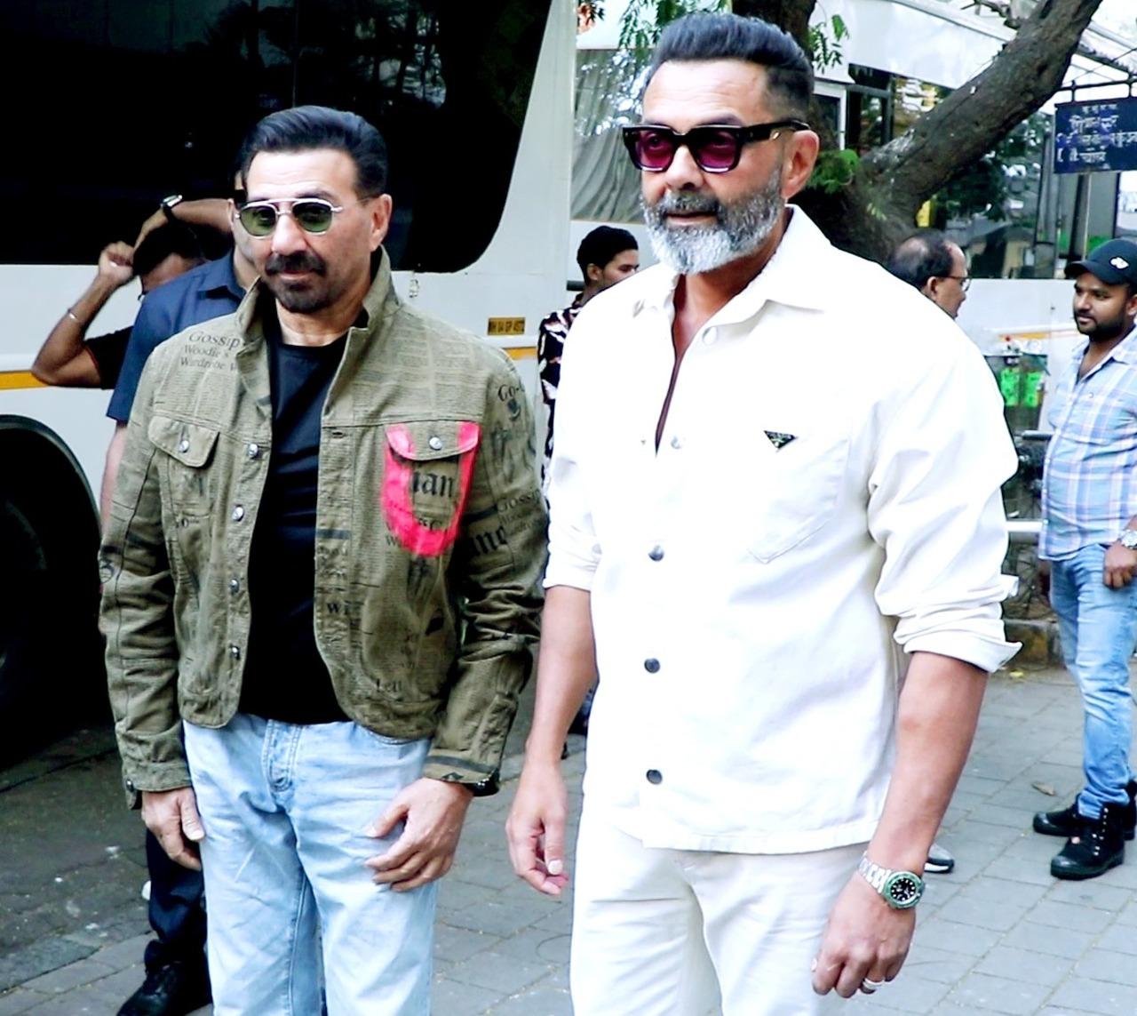 Actor-brothers Sunny Deol and Bobby Deol made a rare appearance together. 