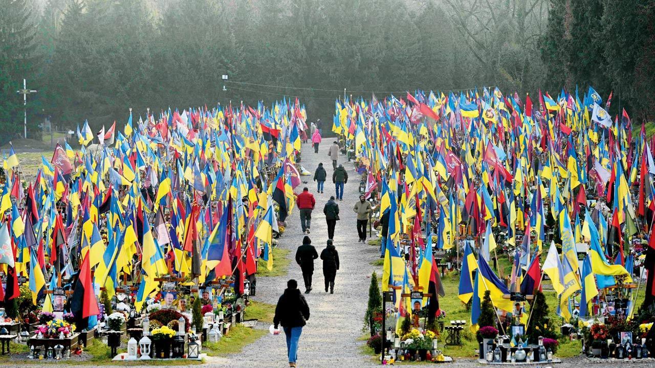 US announces nearly USD 1 billion more aid for Ukraine 