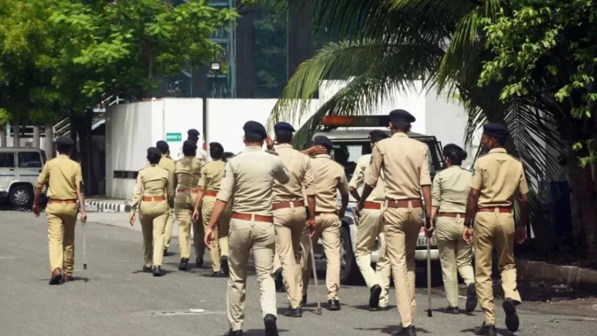 Mid-Day Top News at this hour: Markets surge, Maharashtra repoll cancelled, Vijay Shankar passes away and more