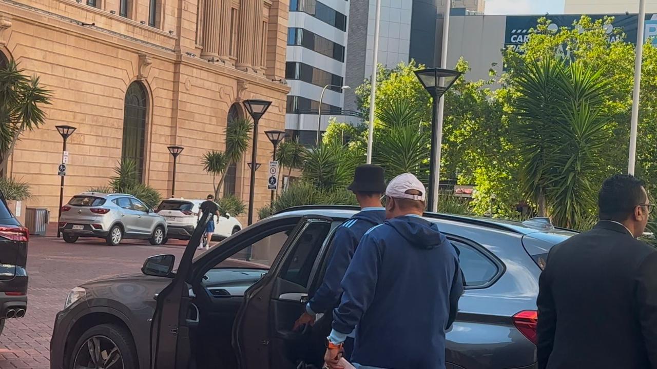 About 20 minutes later, Yashasvi arrived at the hotel lobby and saw that the bus had already left without him. However, the team management had arranged for a car for him, and the India team's senior security officer departed with Yashasvi in the car to the airport