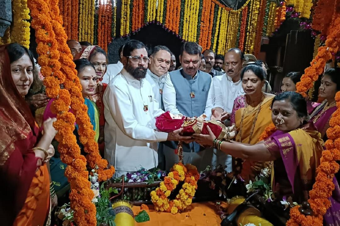 In Photos: Maharashtra CM, Deputy CMs pay tribute to Chhatrapati Shivaji Maharaj