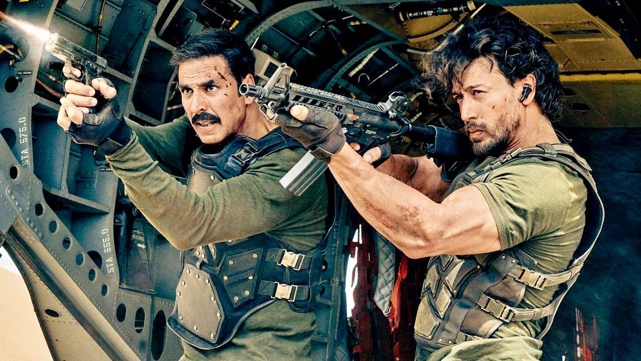 Akshay Kumar and Tiger Shroff in Bade Miyan Chote Miyan 