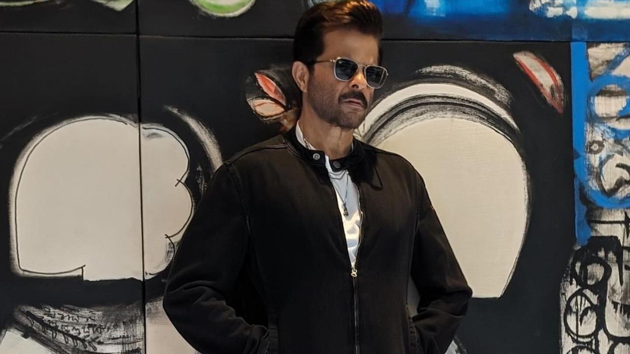 Anil Kapoor kisses Aditya Roy Kapur in BTS pics, celebrates one year of 'The Night Manager,' see post