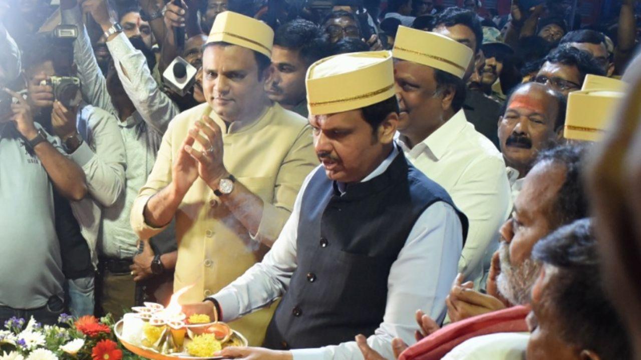 The launch of the 'Ayodhya Astha Rail' witnessed the jubilation of thousands of Ram devotees at Chhatrapati Shivaji Maharaj Terminus in Mumbai, with chants of 'Jai Shri Ram' filling the air.