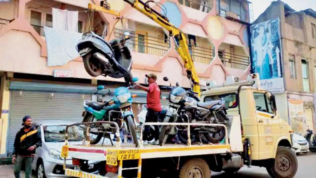 Three held for vehicle thefts in Mumbai's Borivali; 10 stolen bikes recovered