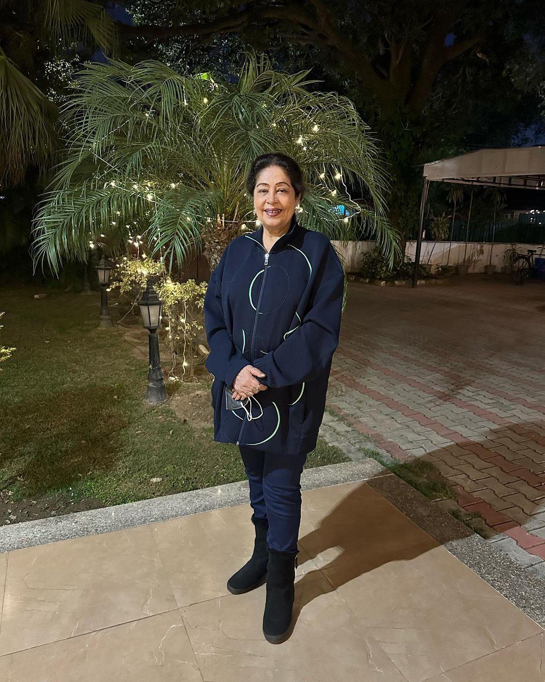  Kirron Kher, a versatile actress and politician, faced multiple myeloma (form of blood cancer). She publicly shared her diagnosis in 2021 and has been undergoing treatment with the support of her family and well-wishers