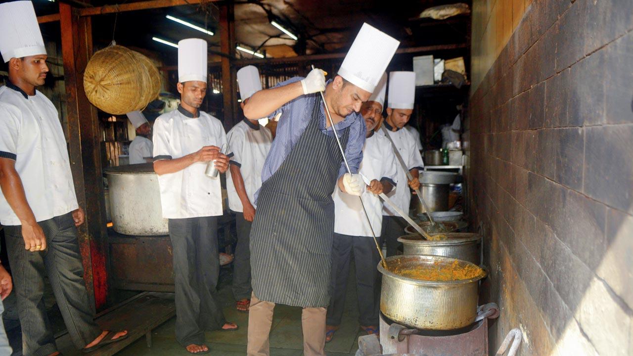 Chefs at work at Shalimar Hotel