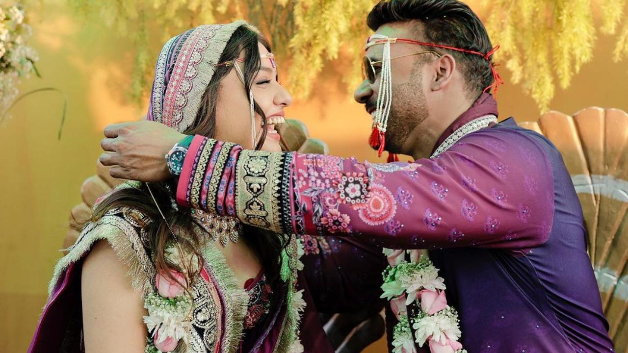 Divya Agarwal and Apurva Padgaonkar tie the knot in dreamy set-up, see pics