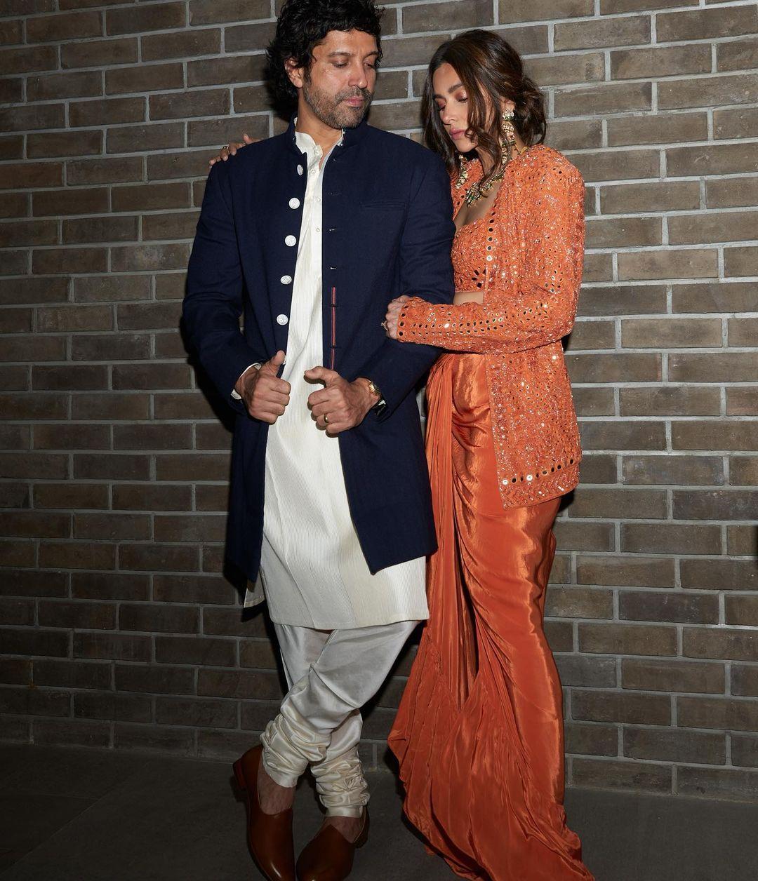The best part of this look is that Shibani's outfit exudes the perfect ethnic vibe yet is very comfortable, ideal for those busy wedding days. For Farhan, his look is just perfect to slay the traditional appearance without overdoing anything