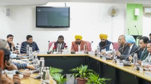 Amid farmers protest, Centre proposes 5-year plan to buy pulses, maize at MSP