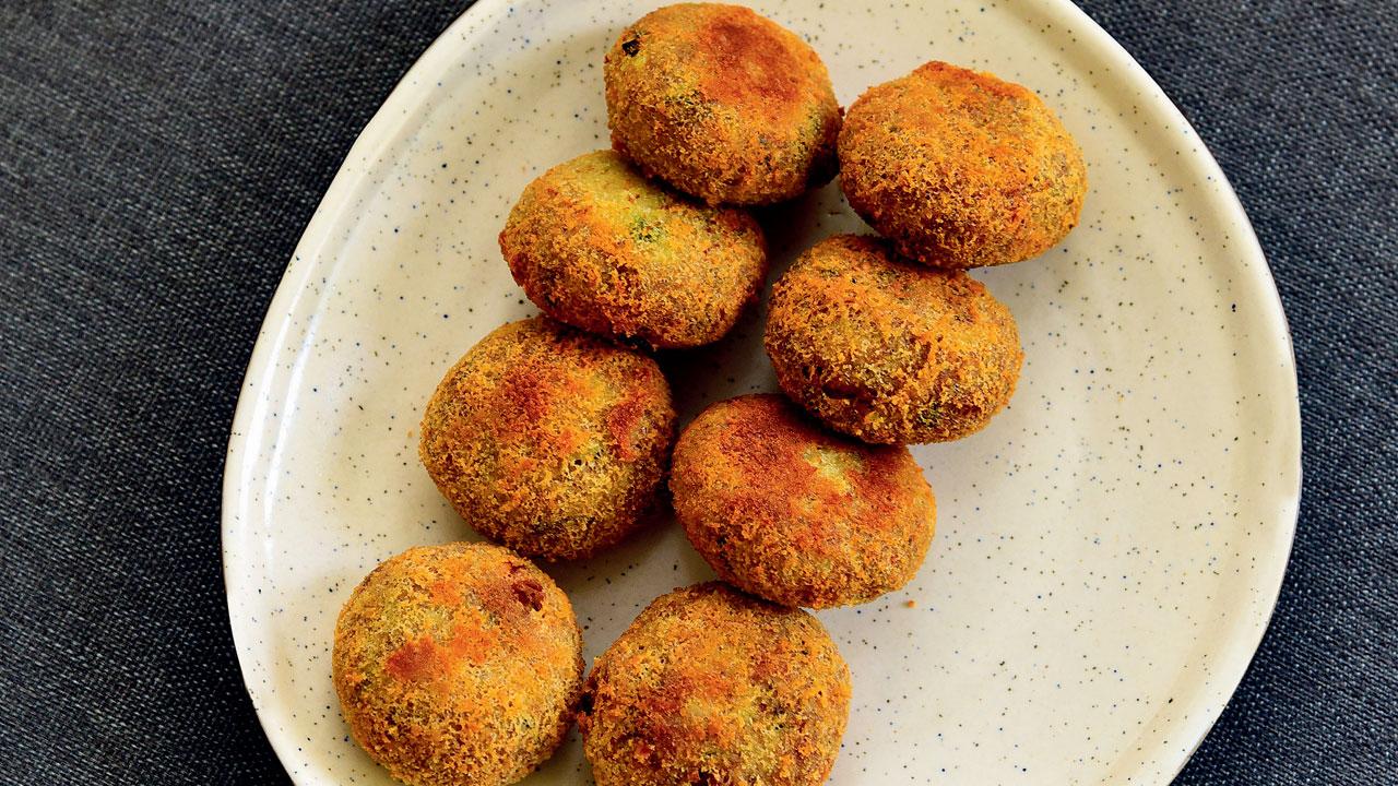 Kerala-style Fish cutlets