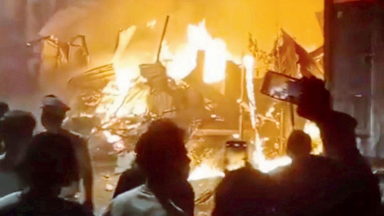 Mumbai: 15 gallas in Govandi gutted in midnight fire, no one injured | News World Express