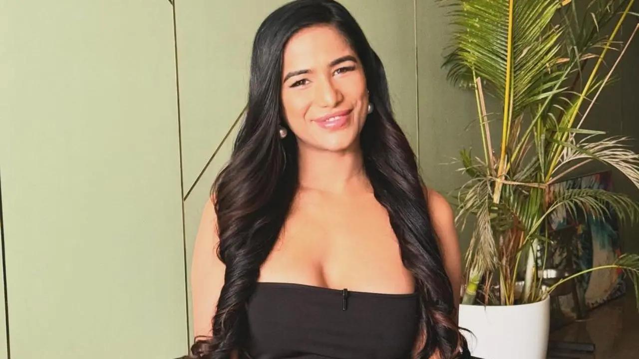 Poonam Pandey is alive! The actress faked her death to spread awareness about cervical cancer. Read More