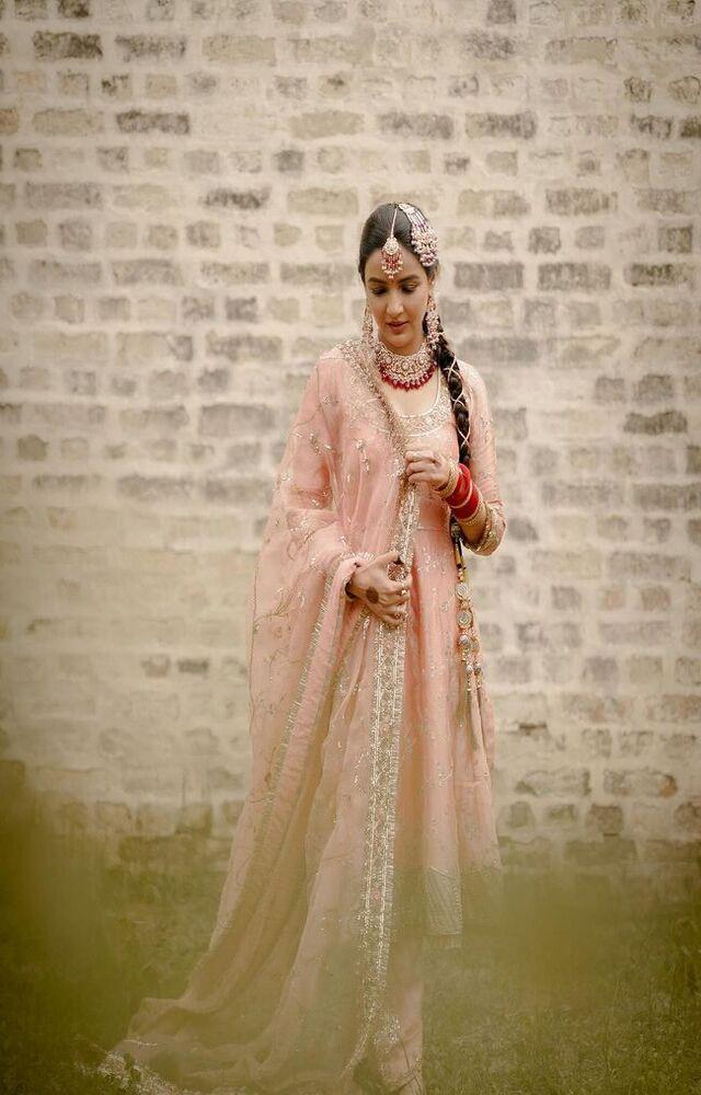 It’s safe to say that Jasmin makes for a gorgeous bride, and fashion enthusiasts can mark this lookbook to take cues from 
