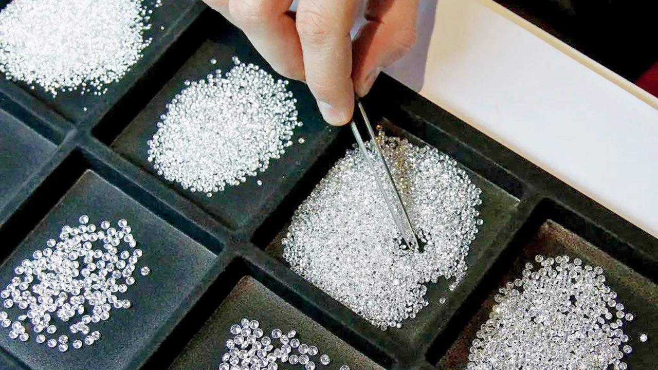 Mumbai: Juhu trader disappears with Rs 30-cr diamonds