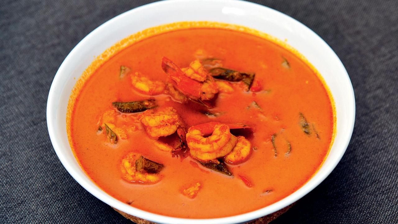 Karwari Prawn Curry with ladyfinger