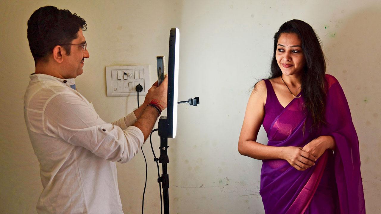 Amidst instances of marital discord because of the female half being a successful or rising Instagram Reels creator, couples like Kavita Suryavanshi and her husband Gaurav Vasani set the right example. Suryavanshi began her social media journey after she got married, and her beau is her cameraman most of the time. PIC/NIMESH DAVE