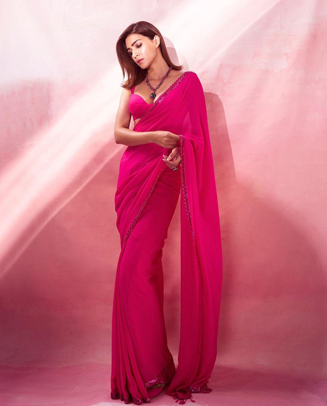 In this appearance, Kriti Sanon wore a pink saree and paired it with a matching blouse