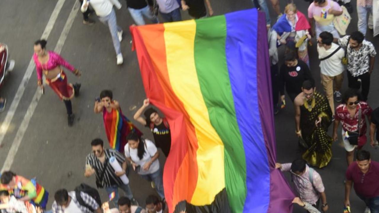 It said, This Pride March has been organised by the ‘Mumbai Queer Pride’ collective, voluntarily formed by individuals, groups, CBOs, NGOs, and formal and informal collectives of individuals from and around Mumbai, who identify themselves with the Queer Cause and wish to actively work for furthering Queer Rights in India