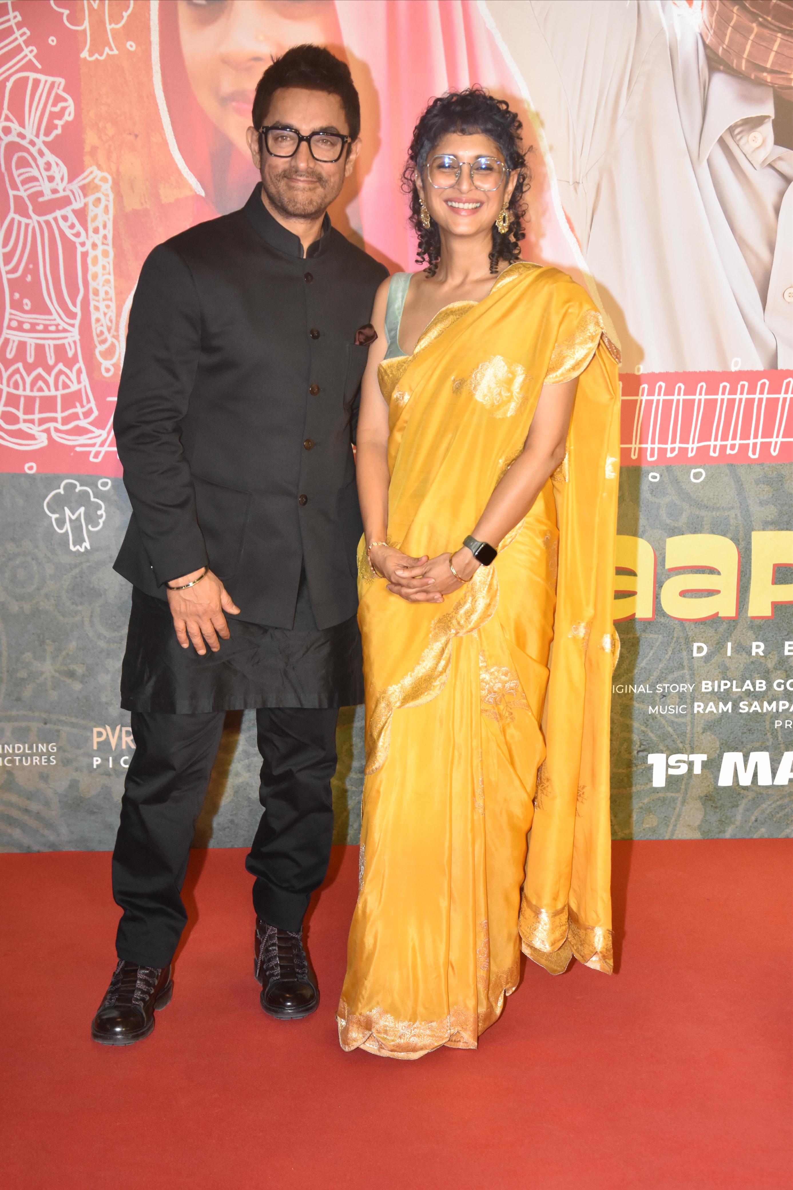 Aamir Khan came to attend the special screening of Kiran Rao's upcoming film 'Laapota Ladies'. The two also posed together on the red carpet of the event