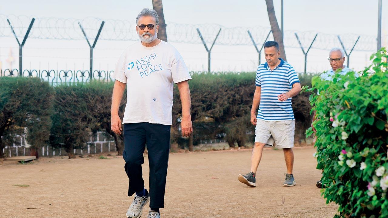 Tushar Gandhi started incorporating walks into his lifestyle after he was diagnosed with clogged arteries. Pics/Shadab Khan