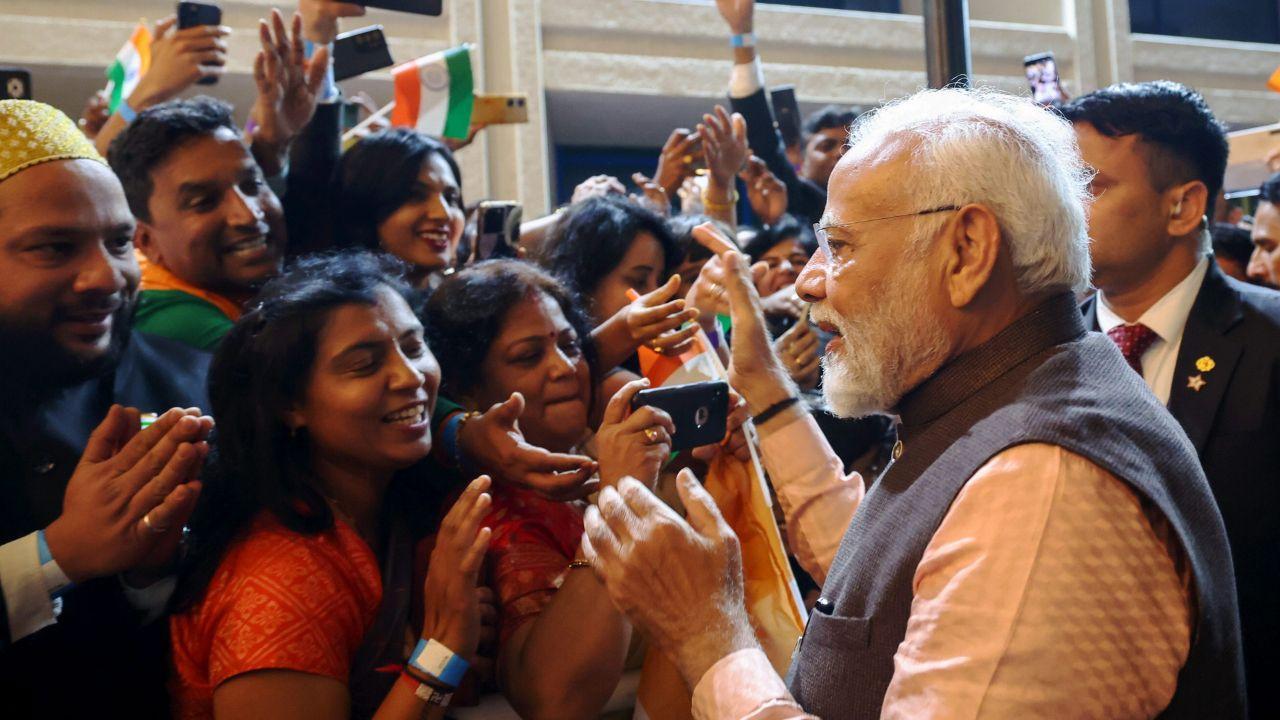 Prime Minister Narendra Modi received a warm welcome from the Indian diaspora outside his hotel in Qatar.