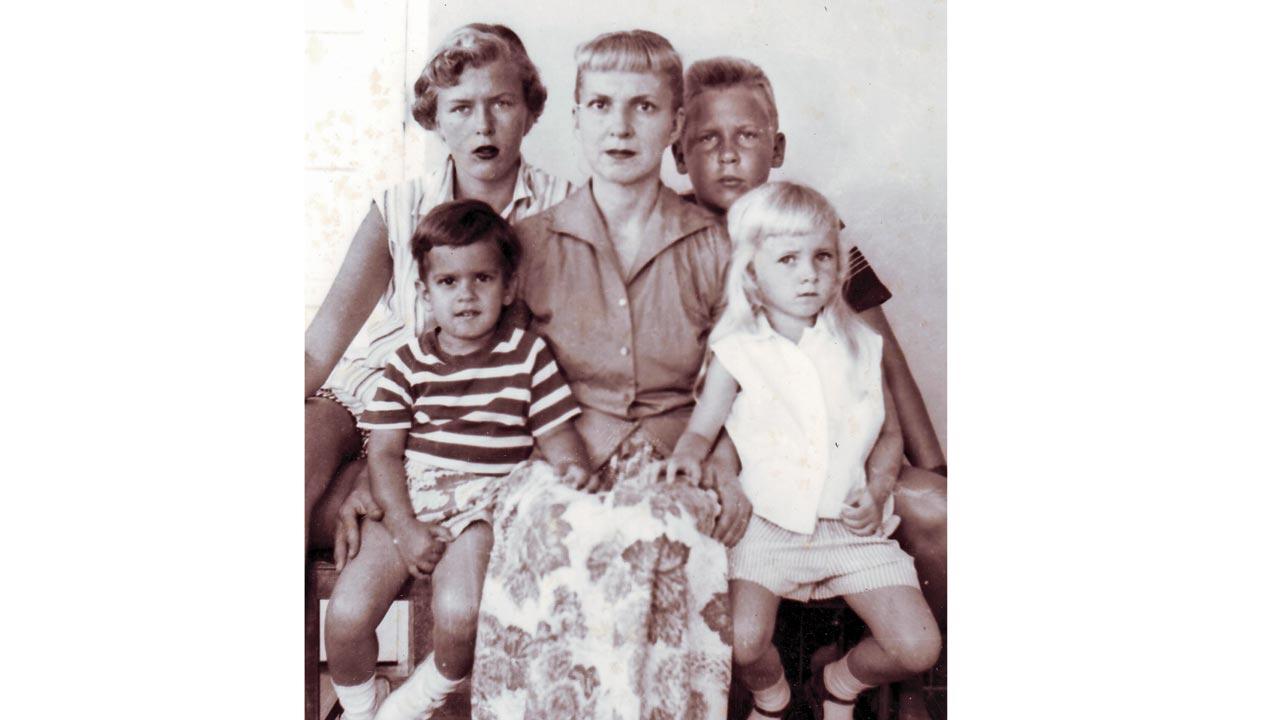 Gail and Doris (Whitaker’ sisters) Breezy (Whitaker’s pet name) along Neel and Nina, his half siblings, in Bombay, 1955