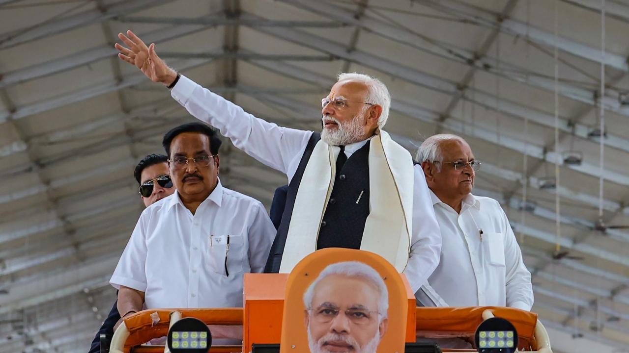 The projects will encompass important sectors like road, rail, energy, health, internet connectivity, urban development, water supply and tourism