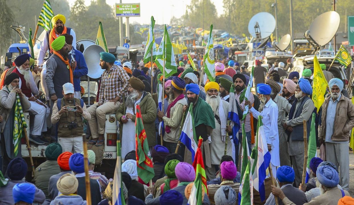 Farmers' protest: Farmers to stay put at Punjab-Haryana borders as deadlock persists
