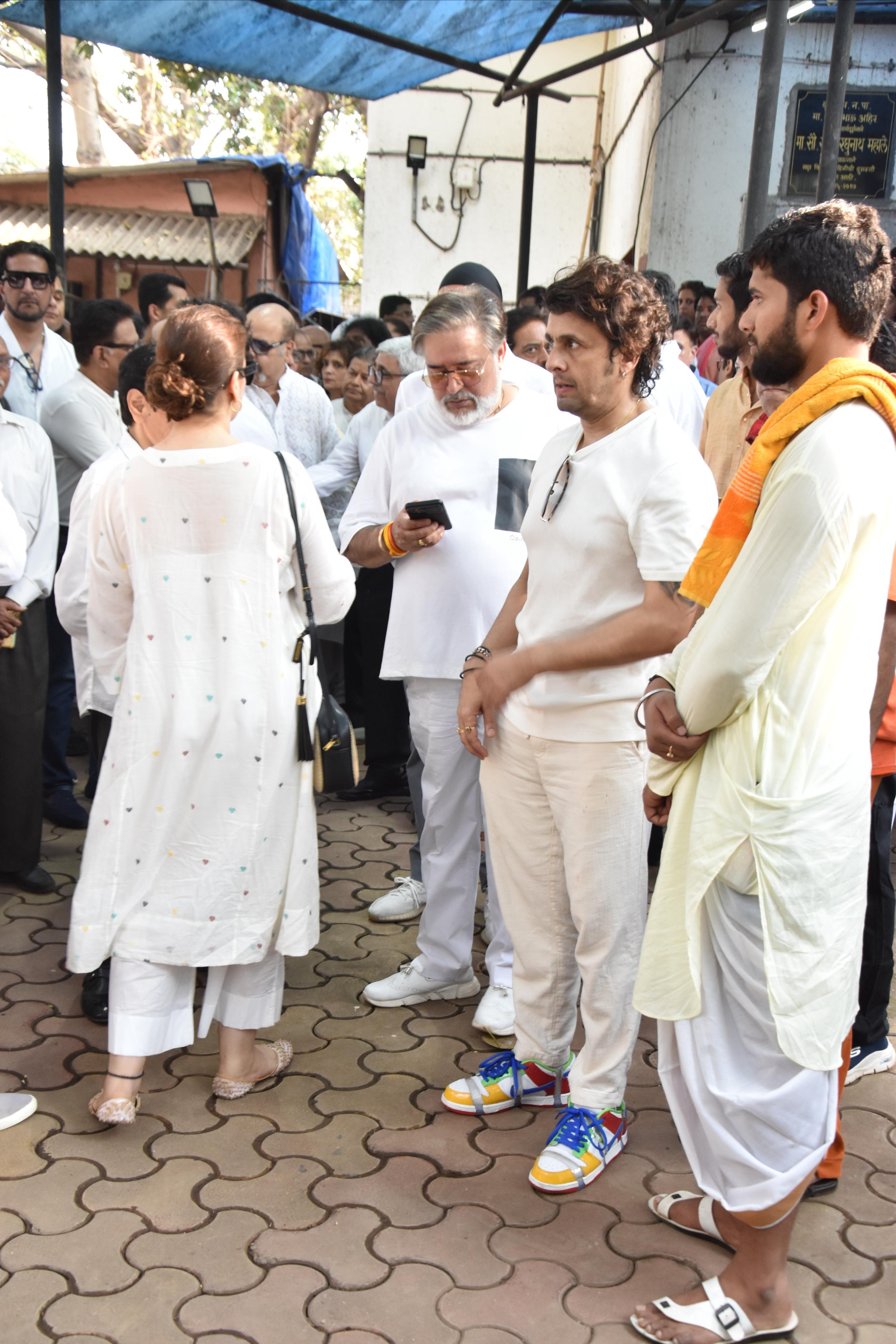 Sonu Nigam was also clicked as he reached to pay last respect to the gazal legend. While extending his condolences, Sonu Nigam wrote, 