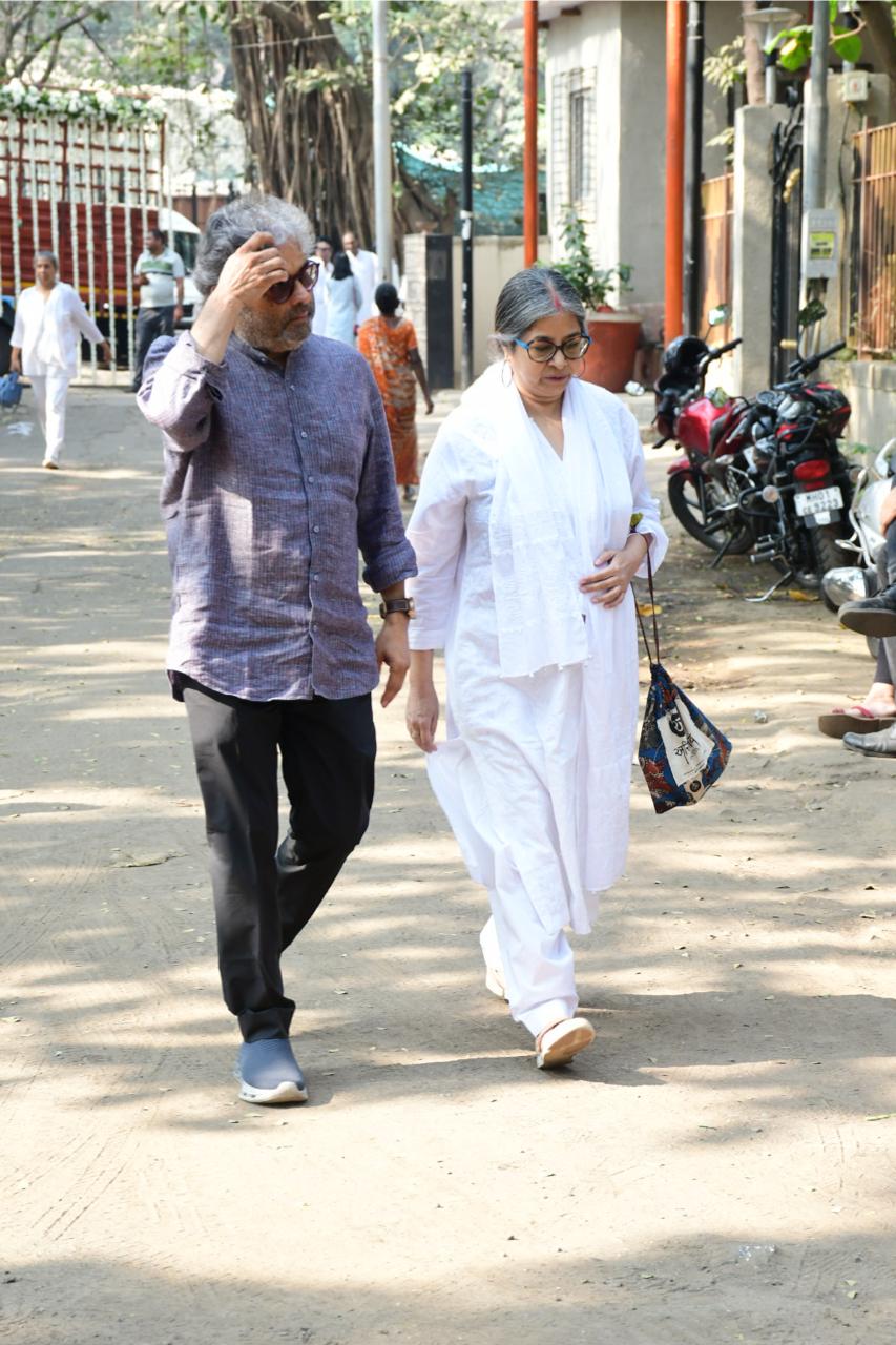 Vishal Bhardwaj and Rekha Bhardwaj were clicked as they went to pay last respects to the departed soul