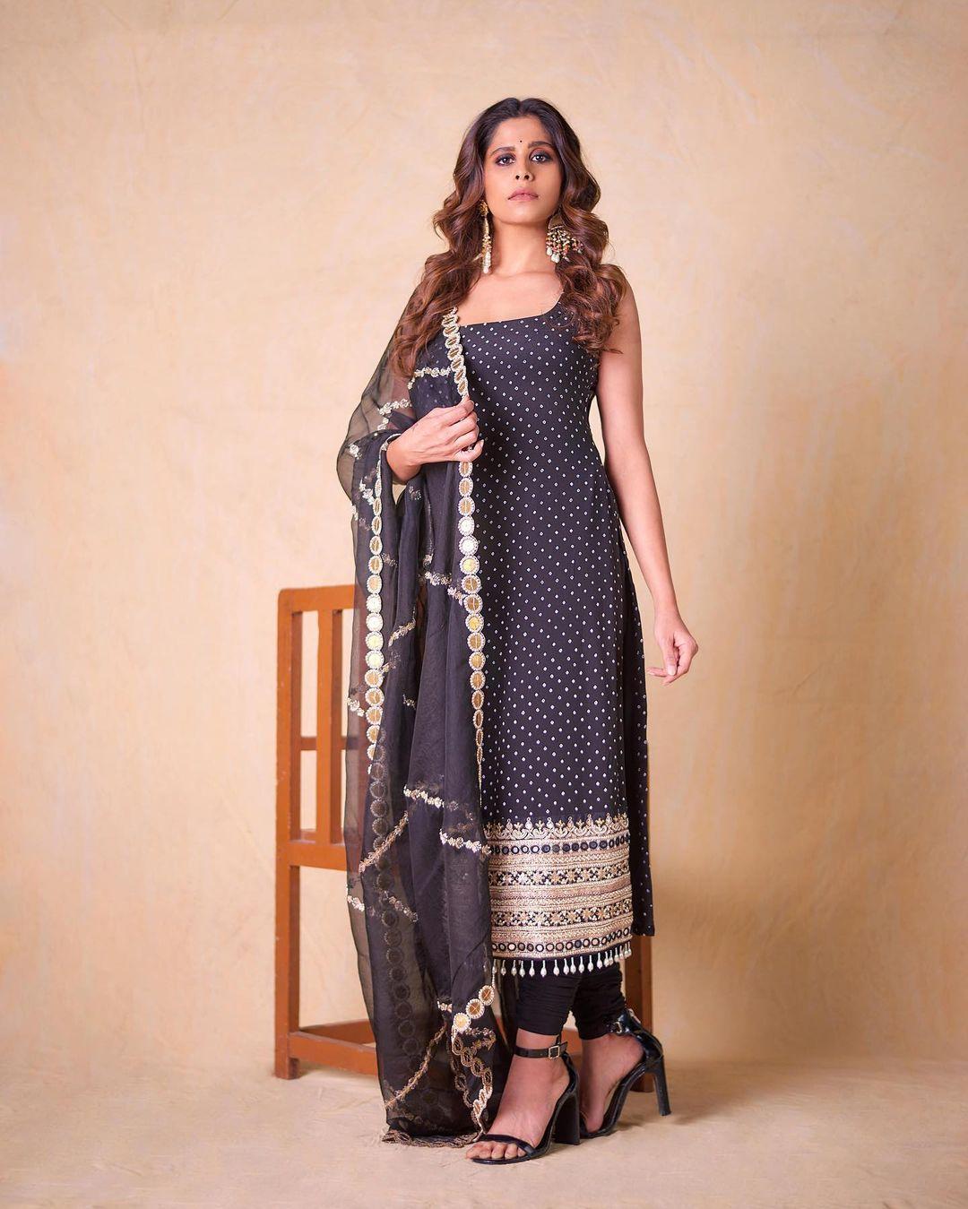 Sai's fashion prowess extends beyond sarees, evident in her choice of a stylish black kurta