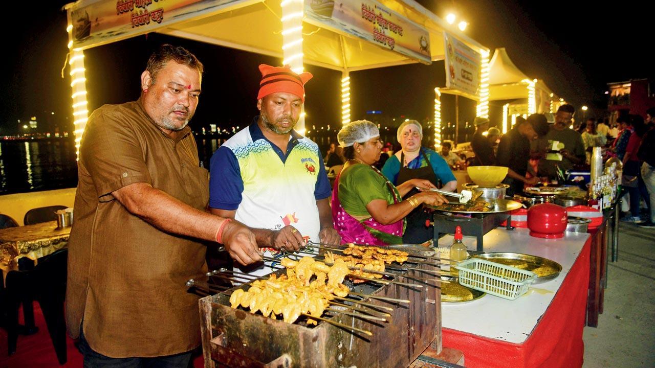 Mumbai: Seafood plaza success leads to boat ride from Mahim to Worli