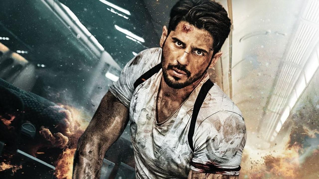 Sidharth Malhotra comments on an aspiring MBBS student's post