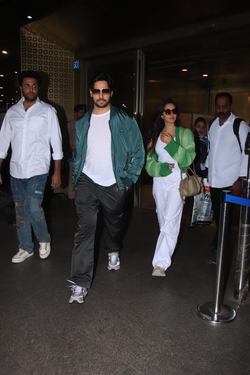 Sidharth Malhotra and Kiara Advani were clicked together as they returned to bay
