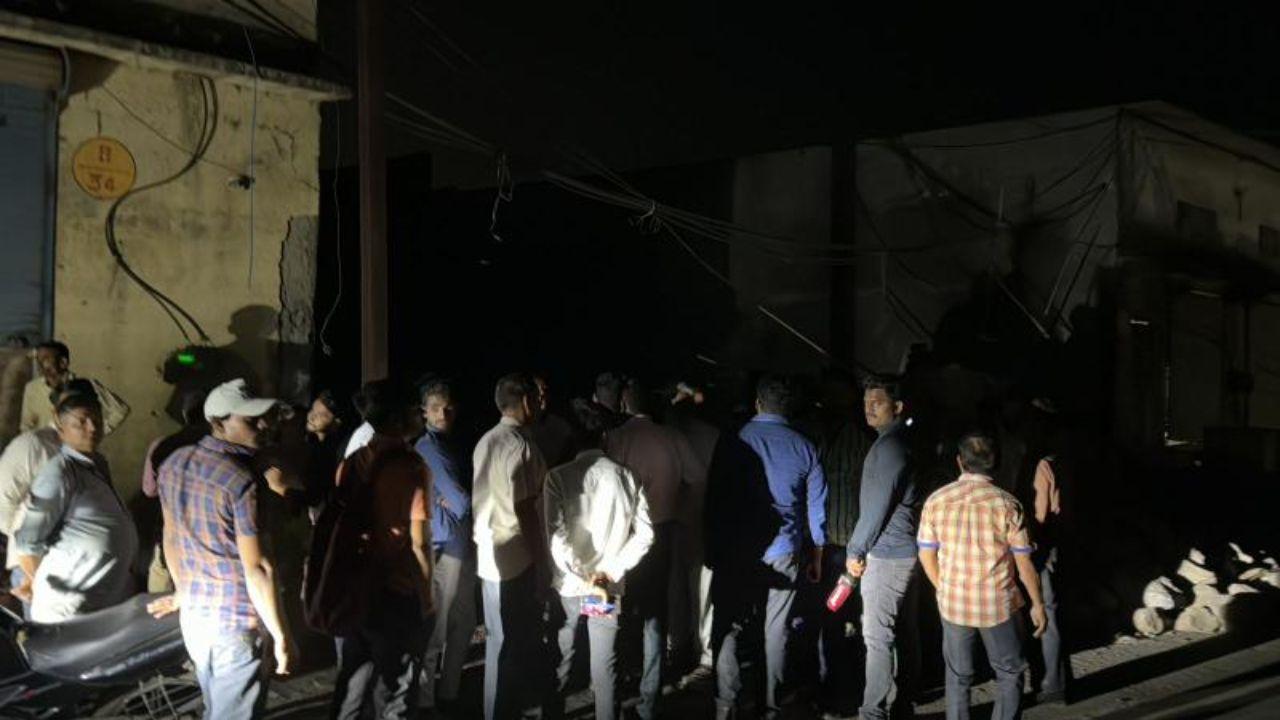 Labourer Dasrath Gopal Lahange lost his life in the accident that happened on Tuesday evening.