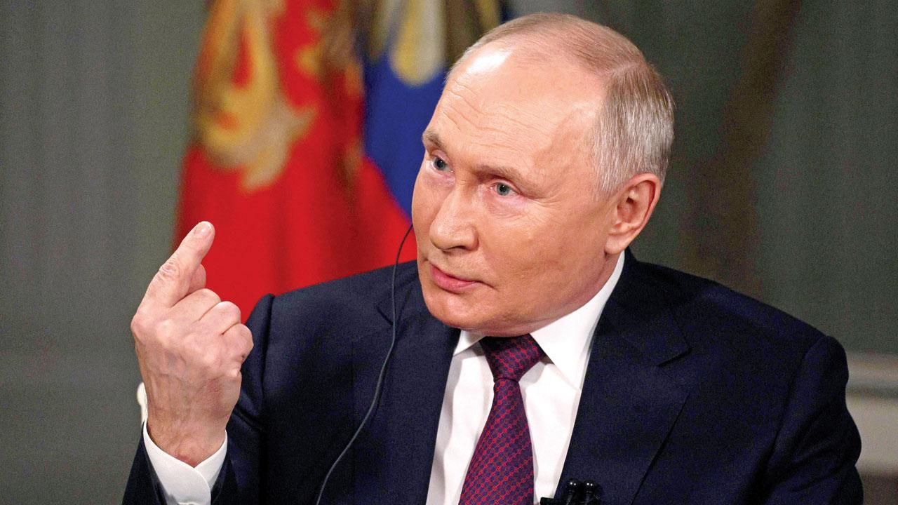 Vladimir Putin urges US to push Ukraine to sit for talks