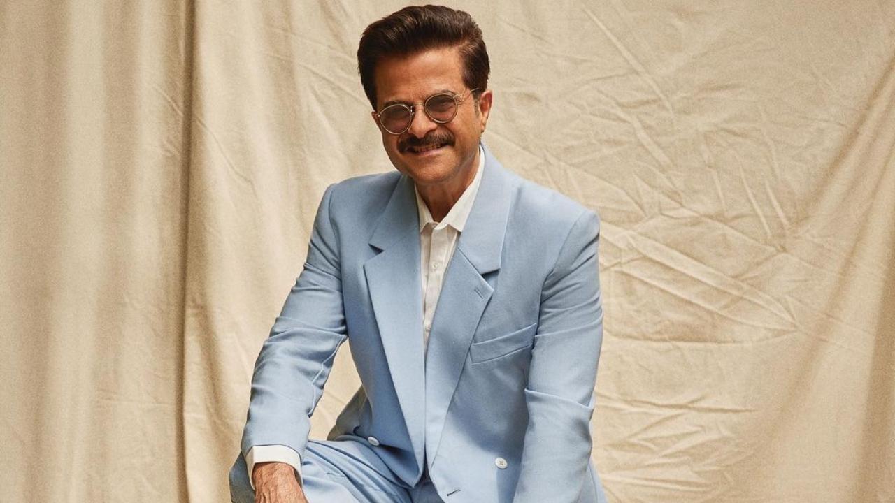 Anil Kapoor amplifies PM's message of urging people to vote